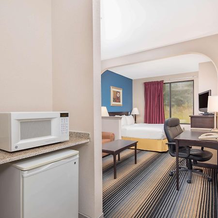 Baymont By Wyndham Laurel Hotel Kültér fotó